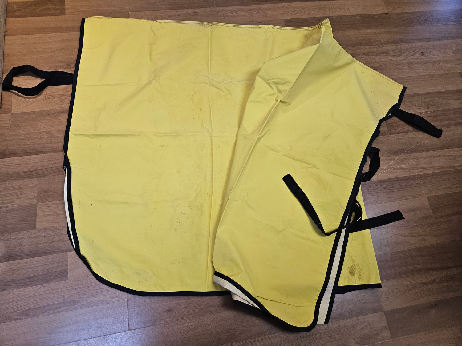 Assorted sheets and coolers 72"- 84"