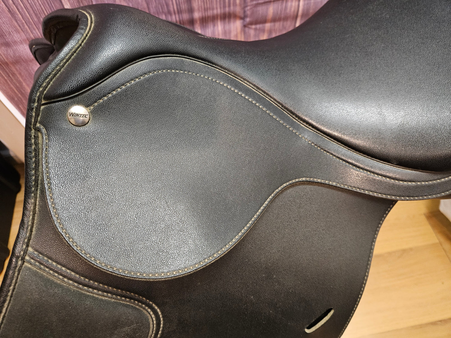Saddle - English H/J 16.5" Wintec 250