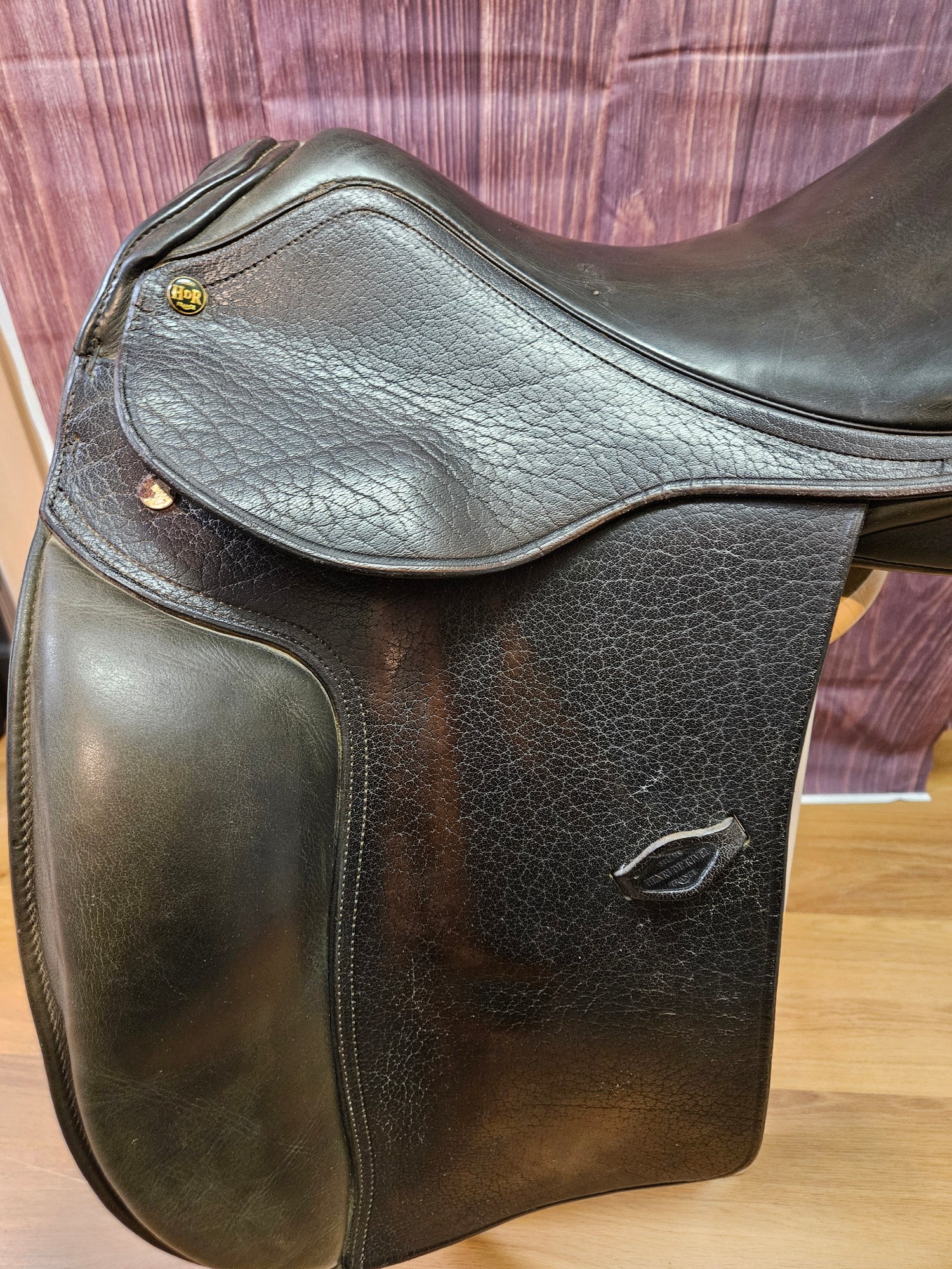 Saddle - Dressage 17.5" HDR Buffalo leather