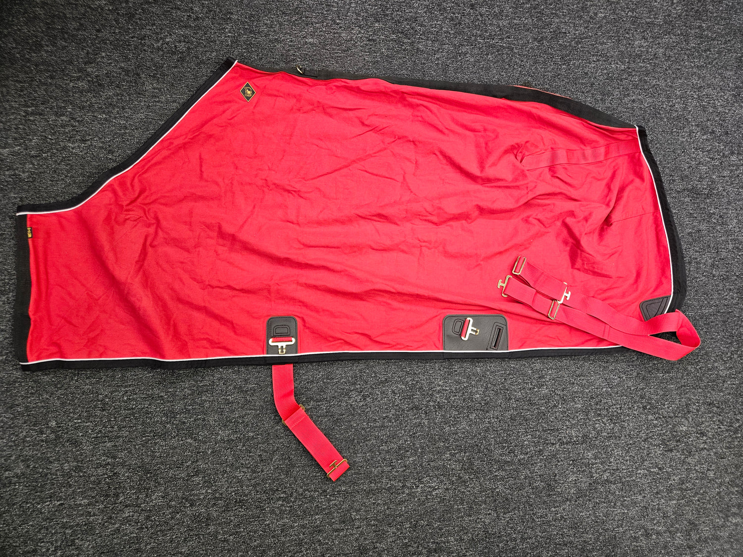 68" Stable Sheet closed front