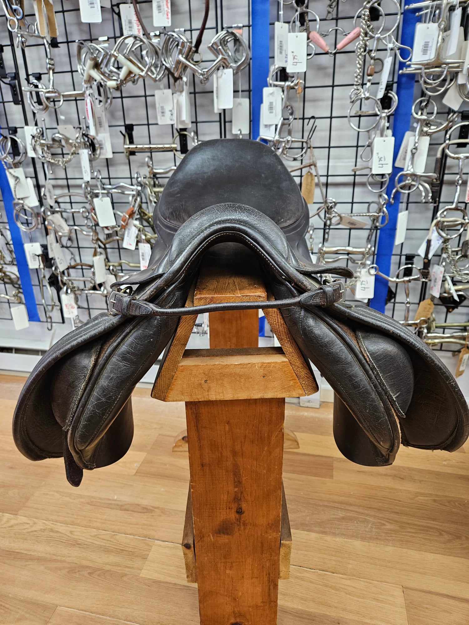 Saddle - English AP 16" Kent & Master's pony wide tree