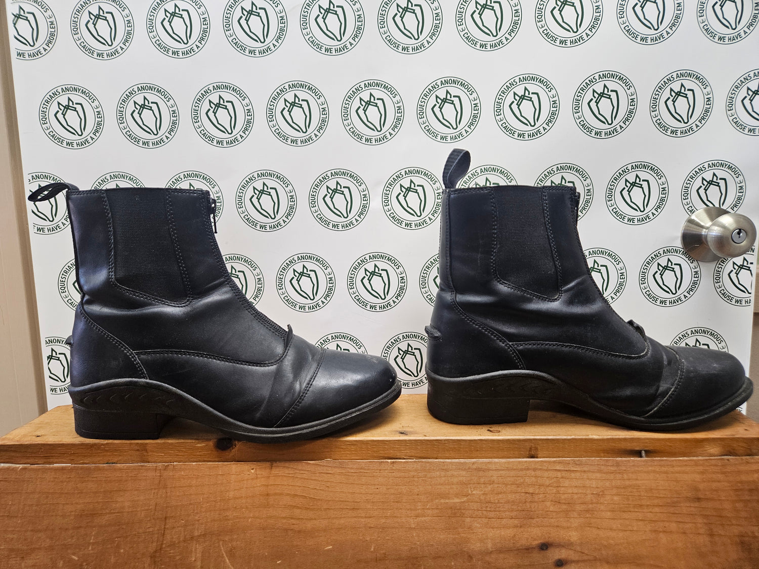 8 Women's Smartpak black paddock boots
