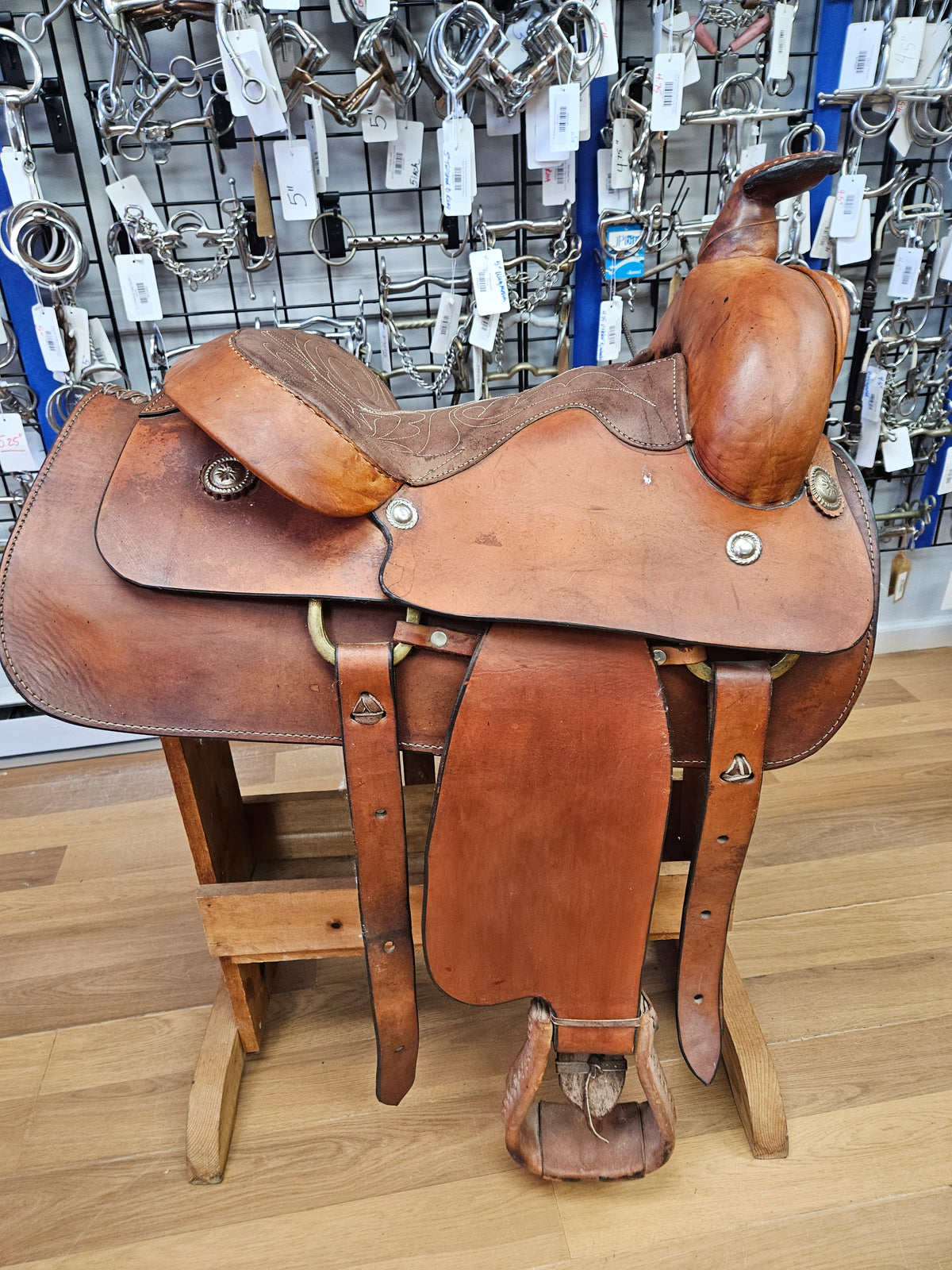 Western - 15" Ranch SQHB