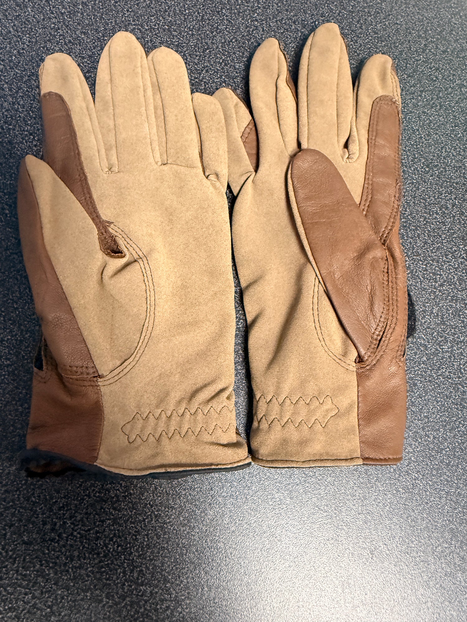 size 7 women's brown riding gloves