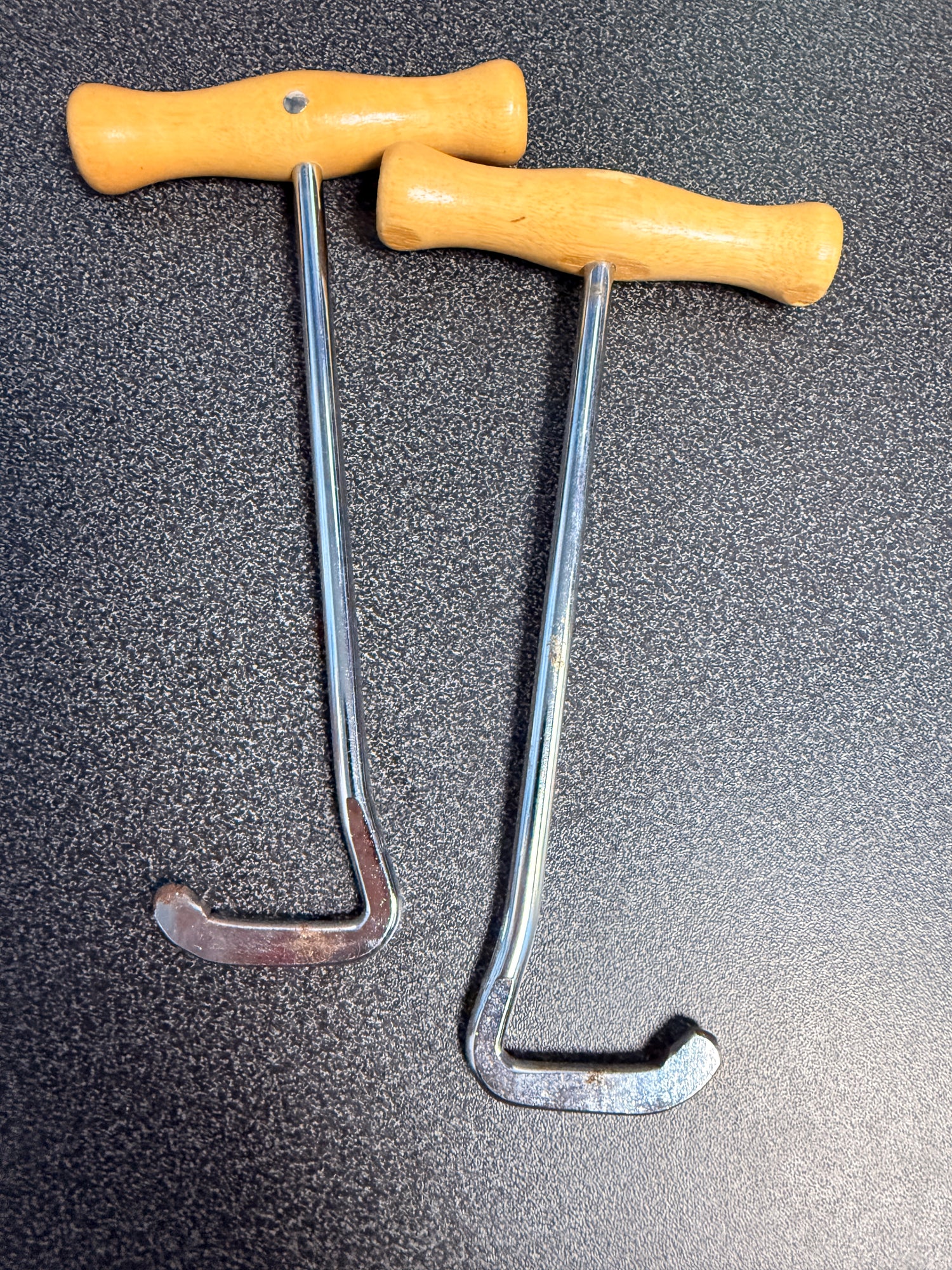 Boot pulls