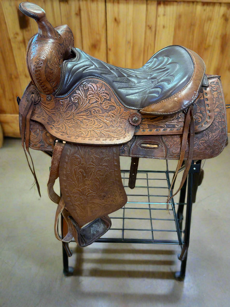 Saddle - Western 15" No Stamp FQHB