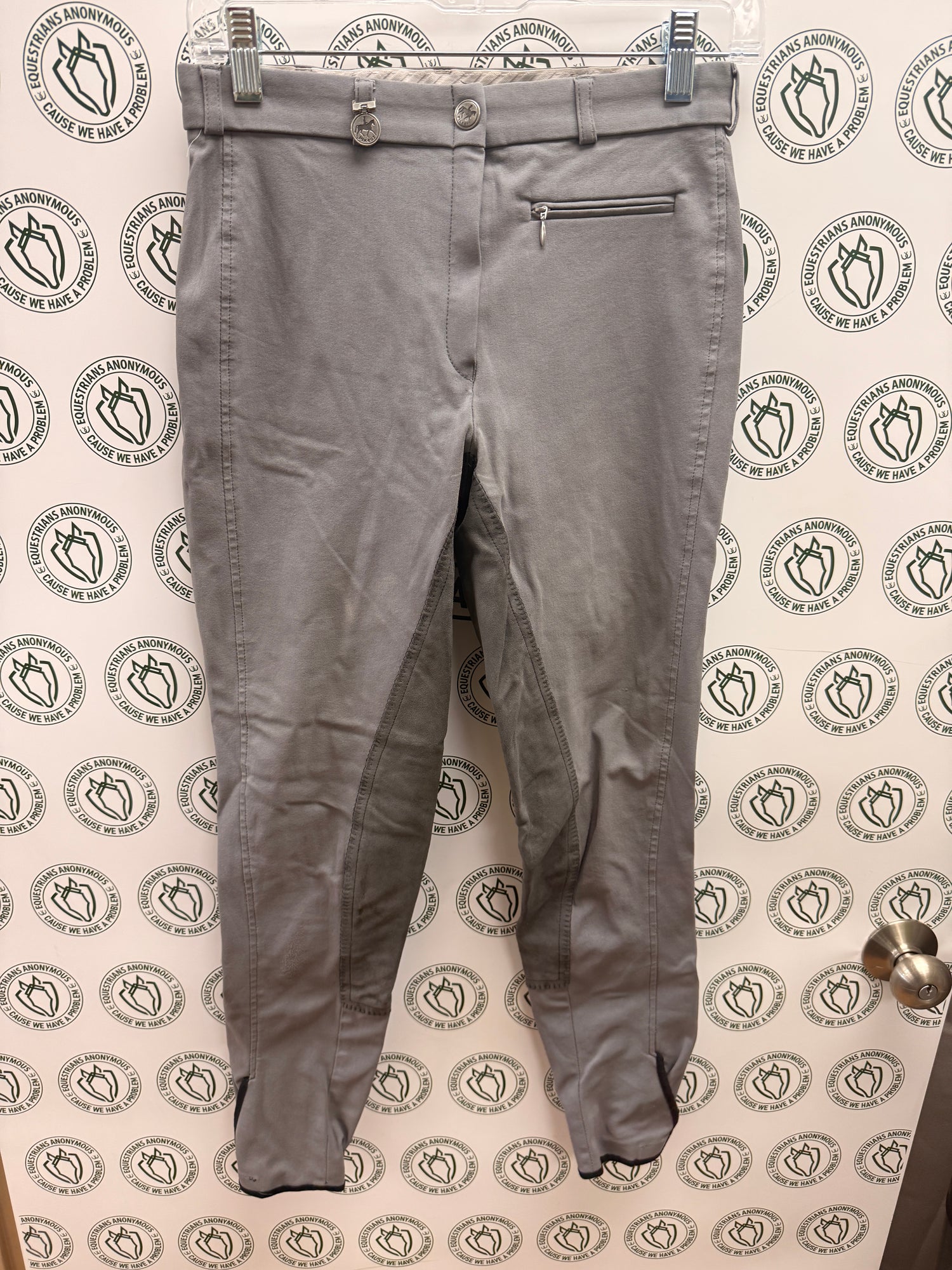 28 Women's Pikeur Full Seat Breeches