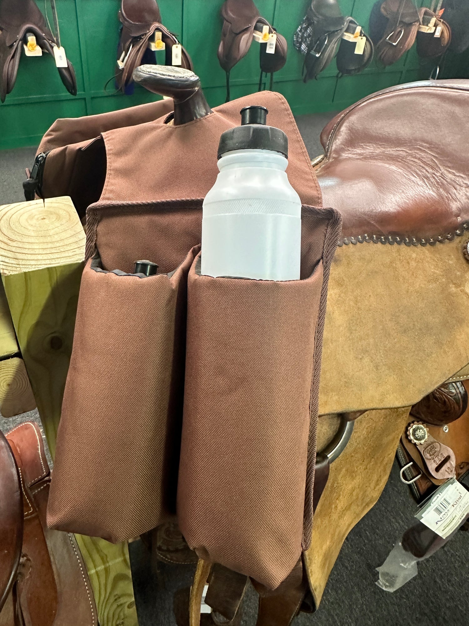 Poly Western Saddle Horn Bag holds your stuff