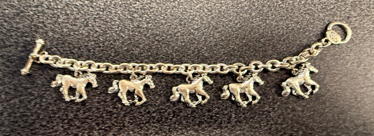 7" chain with horses Bracelet silver colored