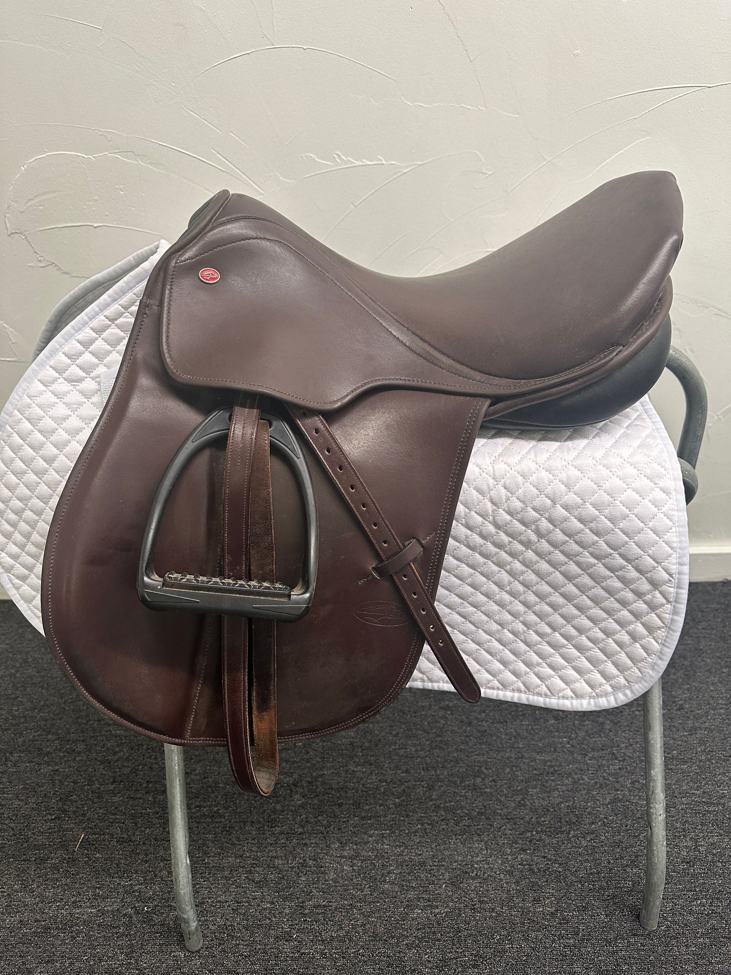 Saddle - Courbette Lematex Magic Seat 16.5