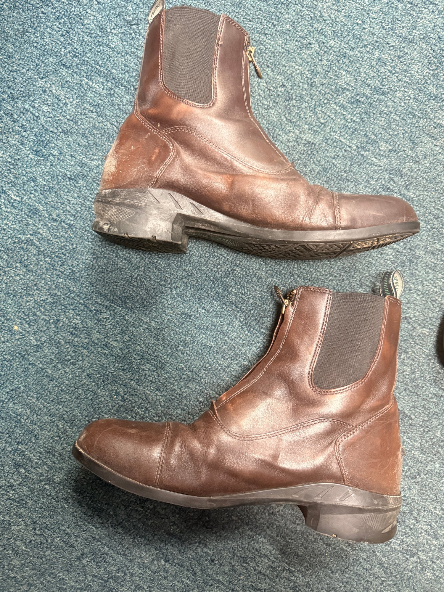 9 Men's Ariat Brown Paddock Boots
