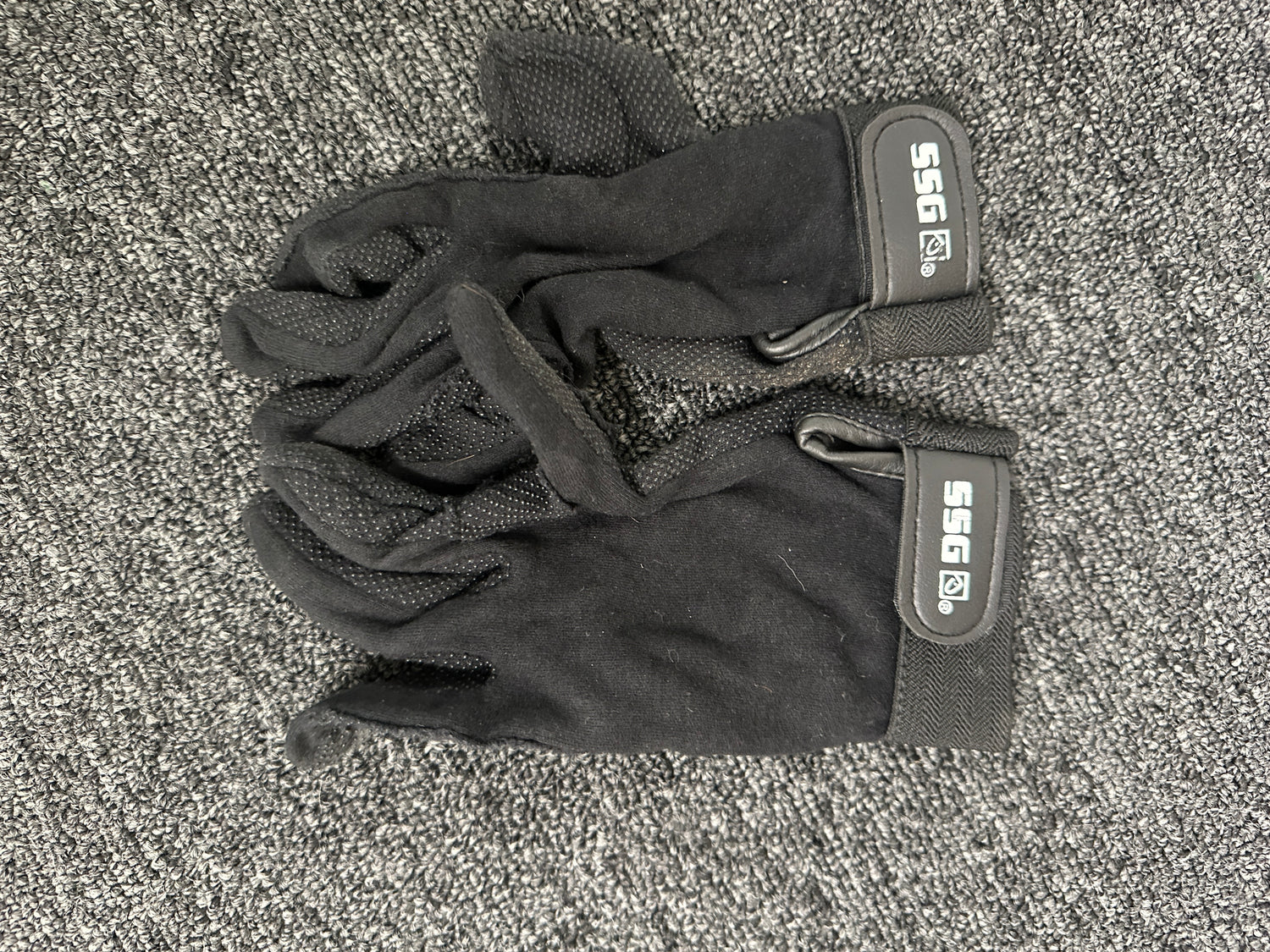 riding gloves