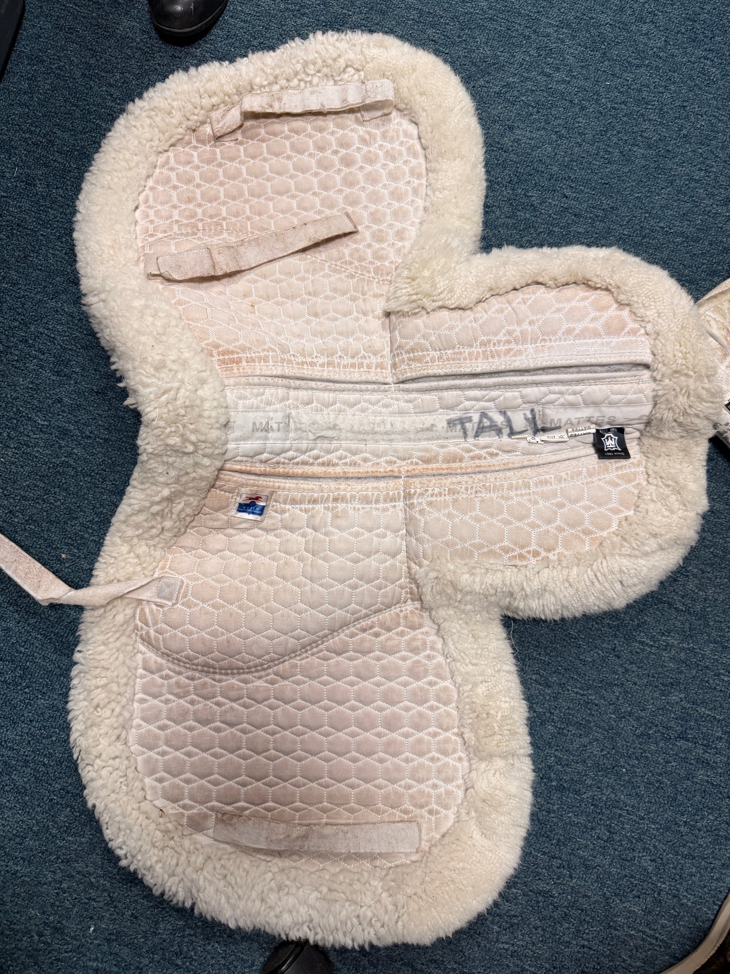 17.5" Mattes White shaped Hunter pad Shimable