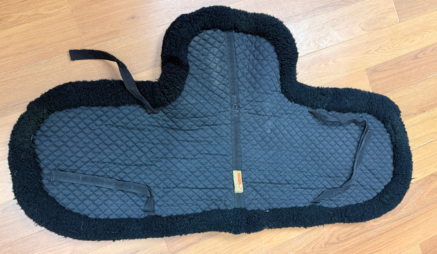 19" Shaped Black Dressage thick Fleeceworks Saddle Pad