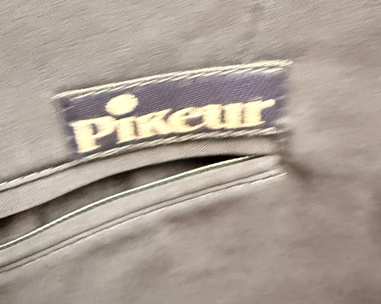 10 Women's Skarlett Pikeur 4 button Navy Coat