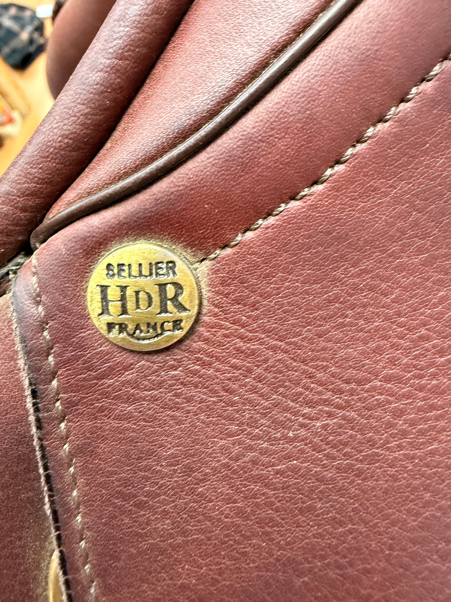 Saddle - English H/J 17" HDR Close contact Adjustable gullet