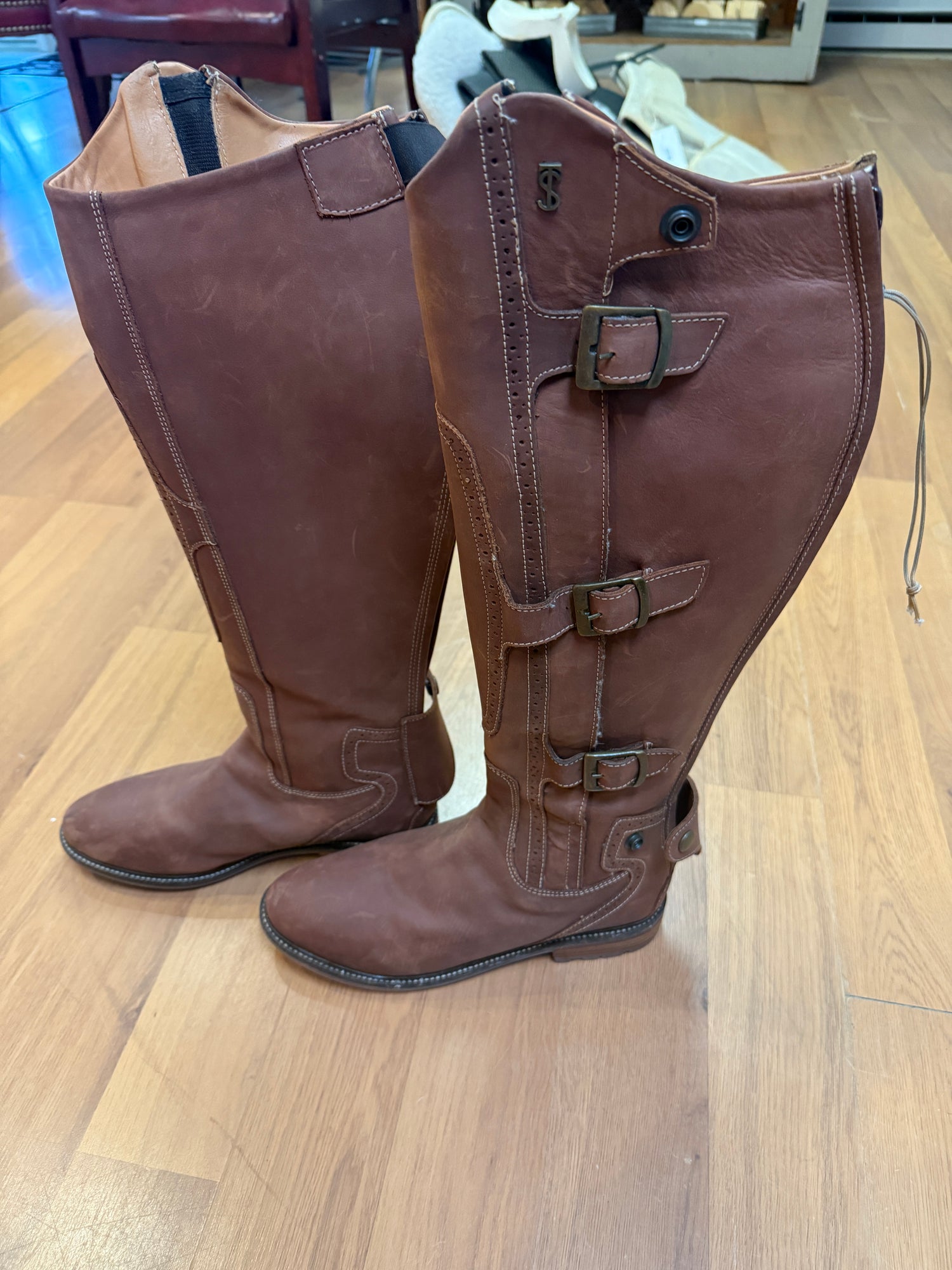 10.5 W Tred Step Parkland 2 Brown Boots