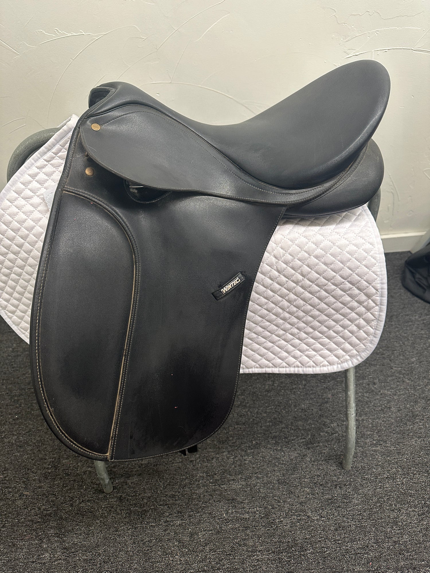 Saddle - Dressage Wintec Seat 17