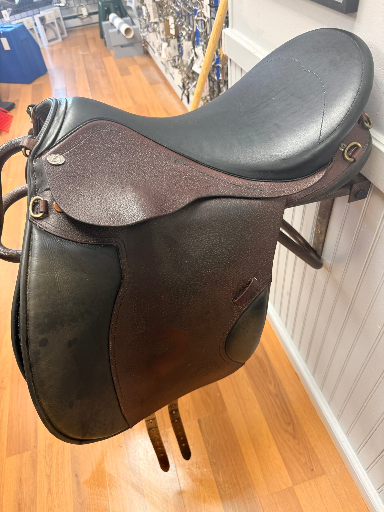 Saddle - English Style 18" Duett Trail Companion .