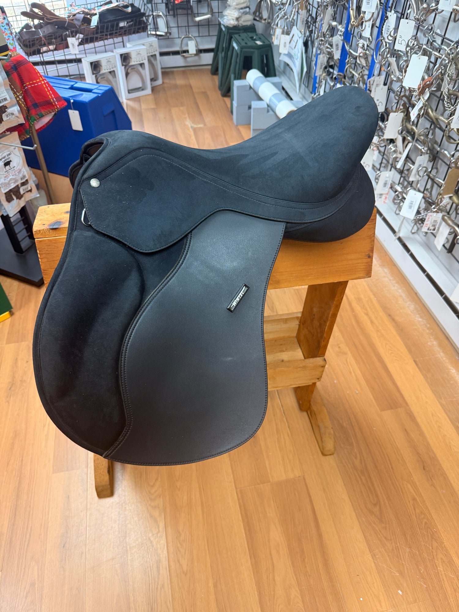 Saddle - Dressage 17.5 Wintec Pro Dressage Saddle