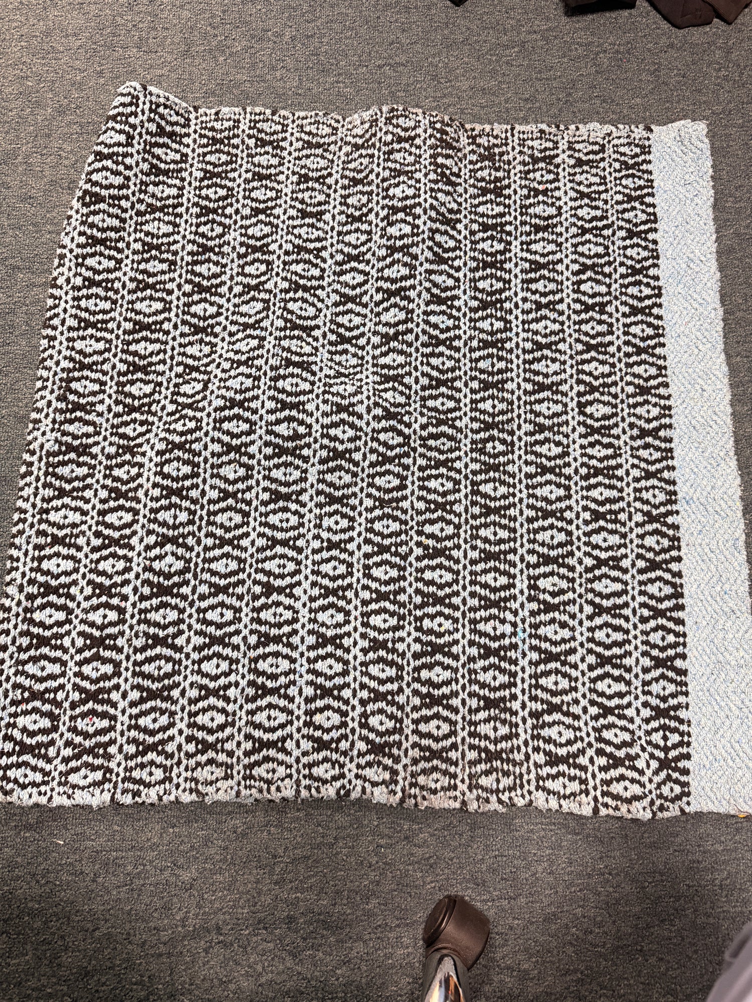 Blue / teal and black X0 Saddle Rug