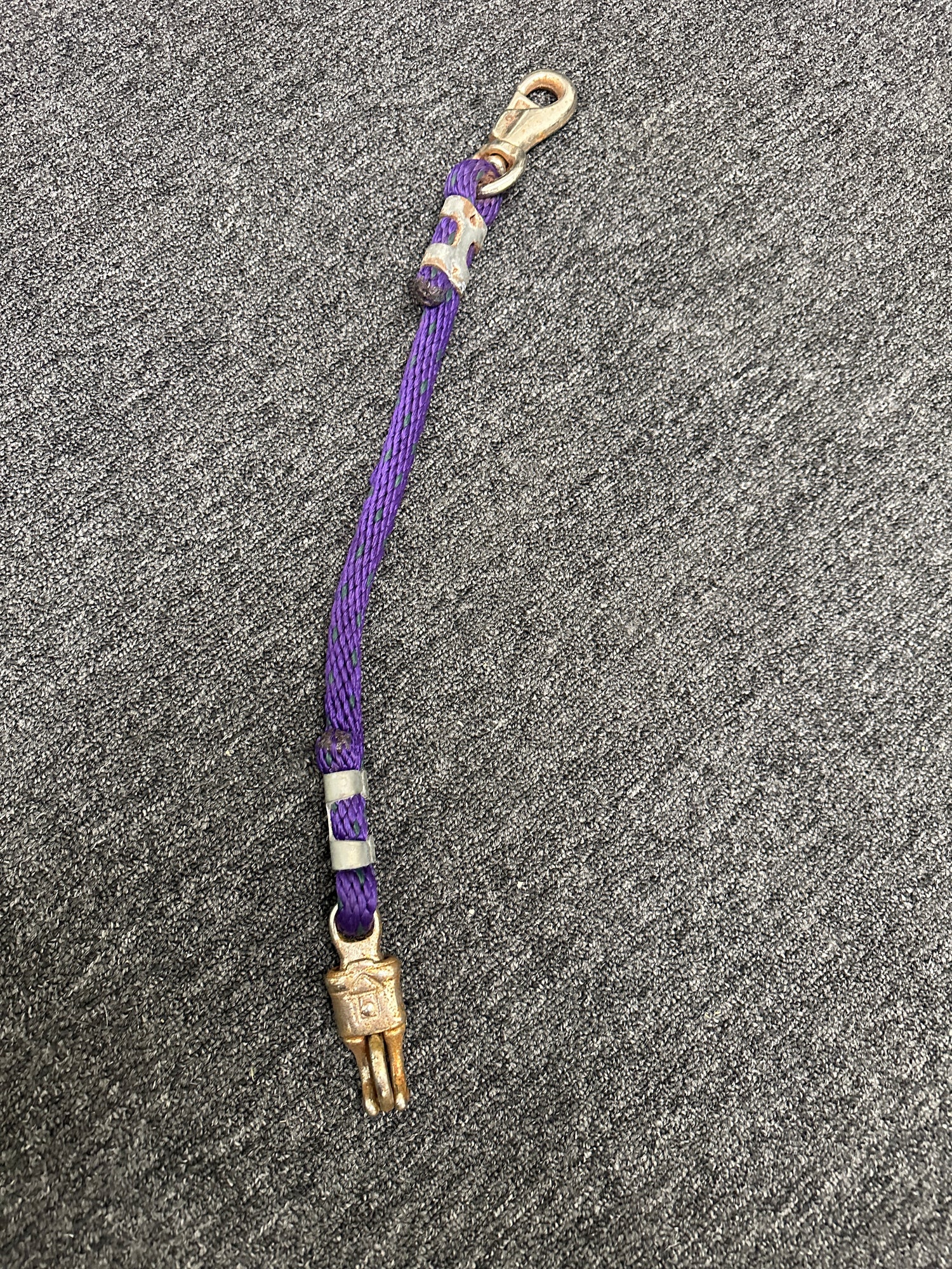 Purple Trailer Tie with quick release