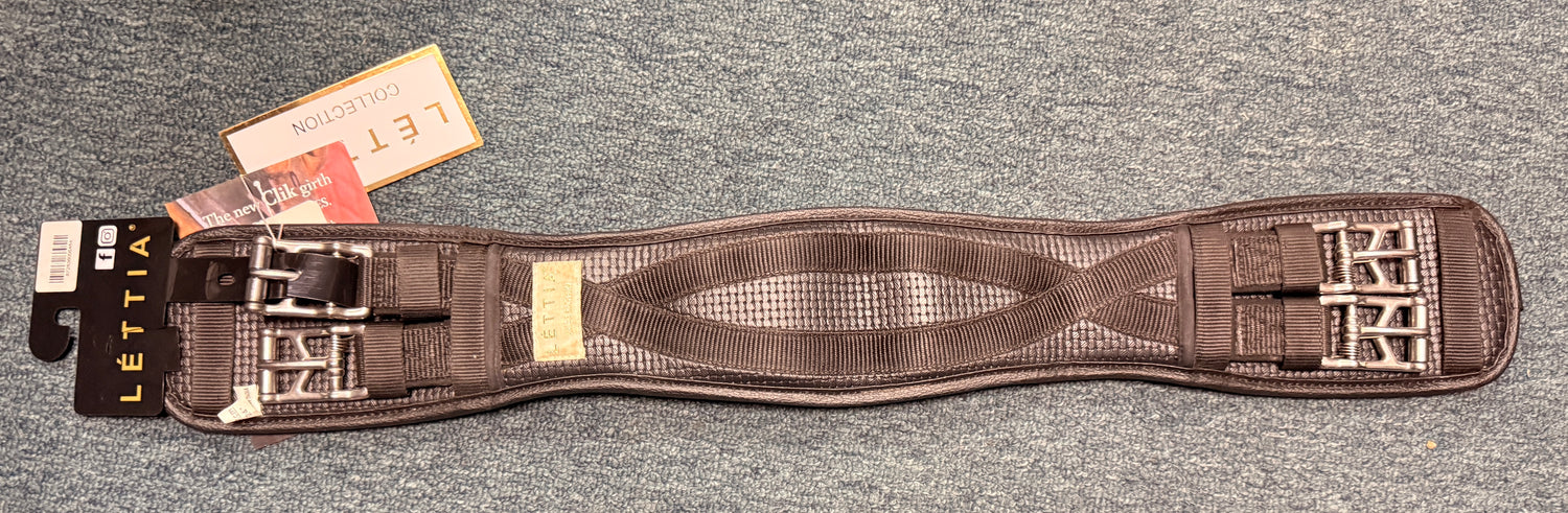 24" Lettia Clik Dressage Girth black