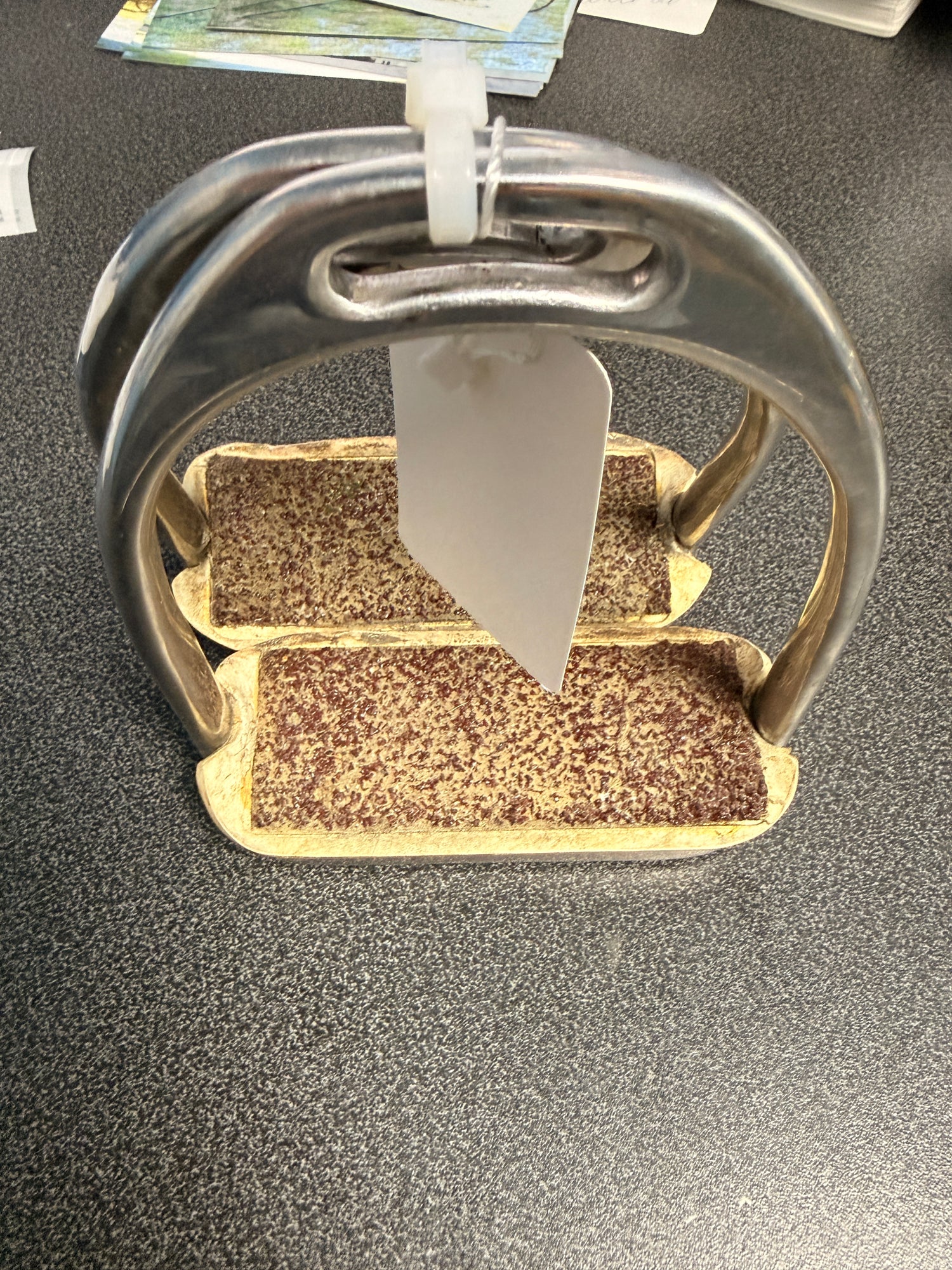 4" English Stirrups irons