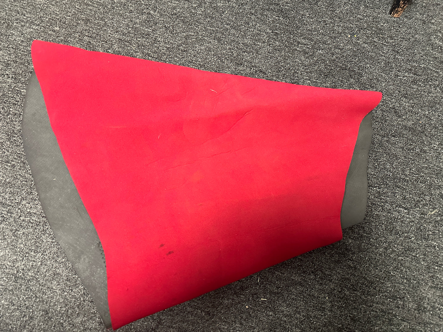 COB Mane tamer red neoprene