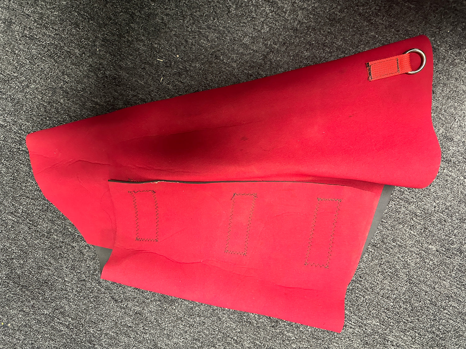 COB Mane tamer red neoprene