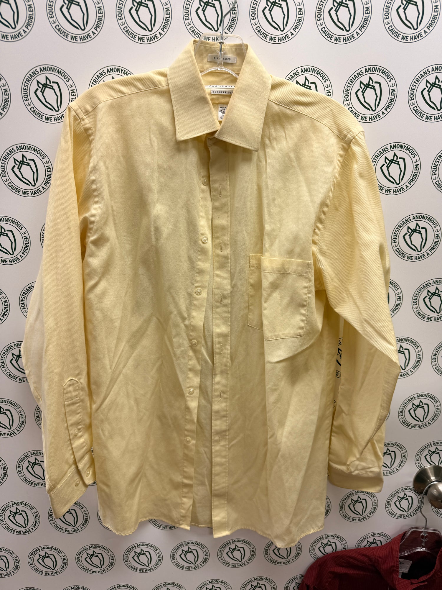32/33 14.5" neck Men's Yellow Van Heusen Shirt Long Sleeve