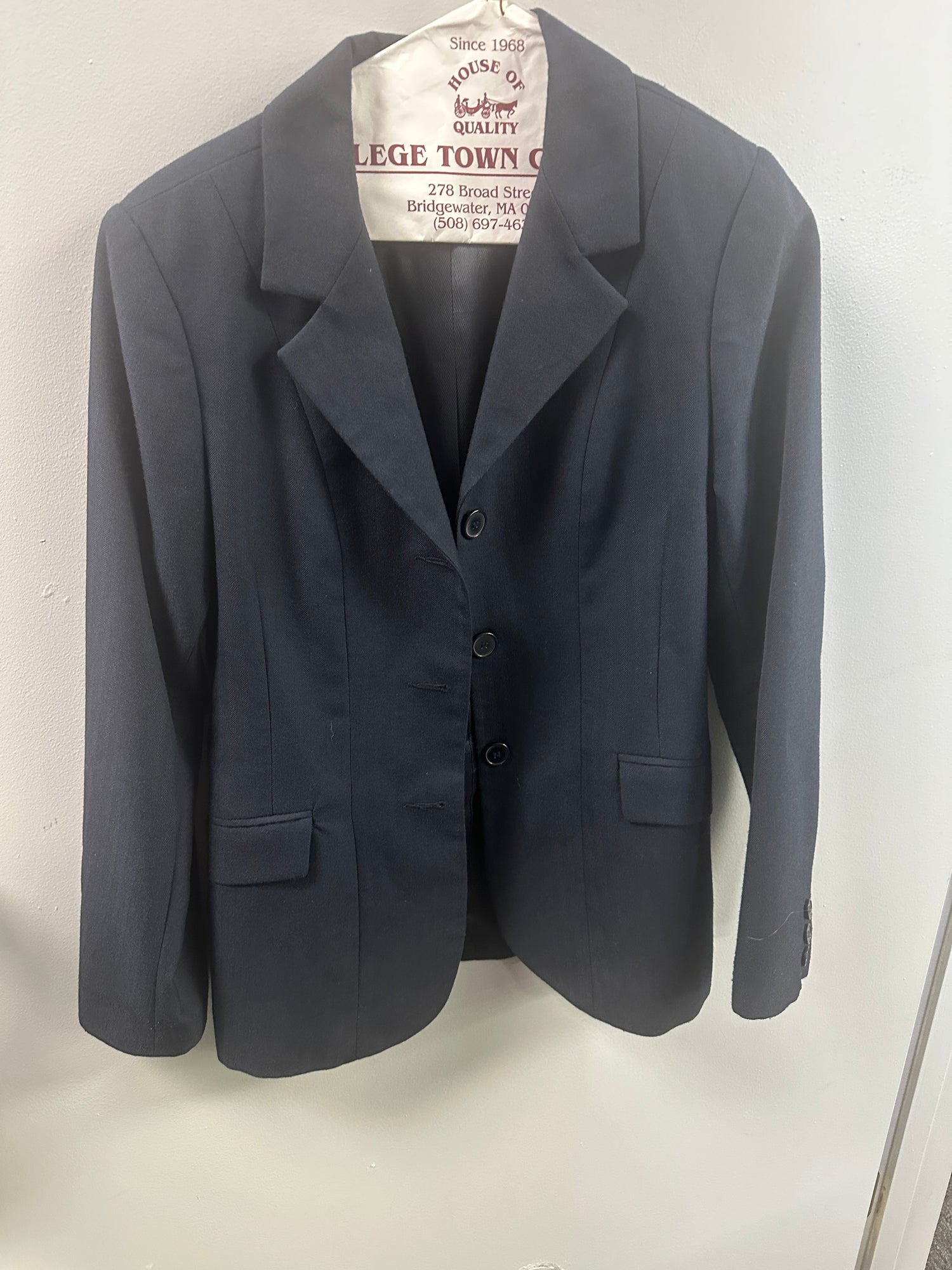 10R Women's show coat by Beaufort Navy