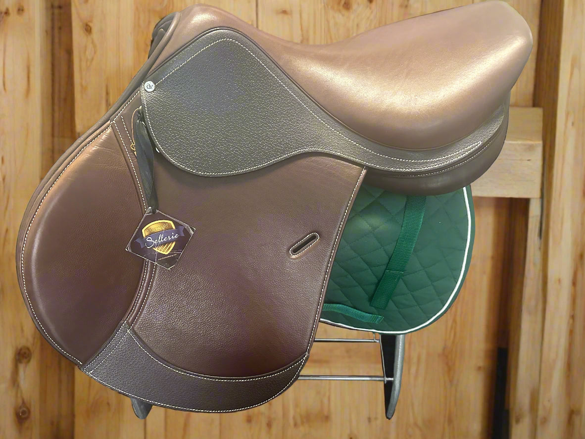 Saddle English Ovation New Assorted sizes