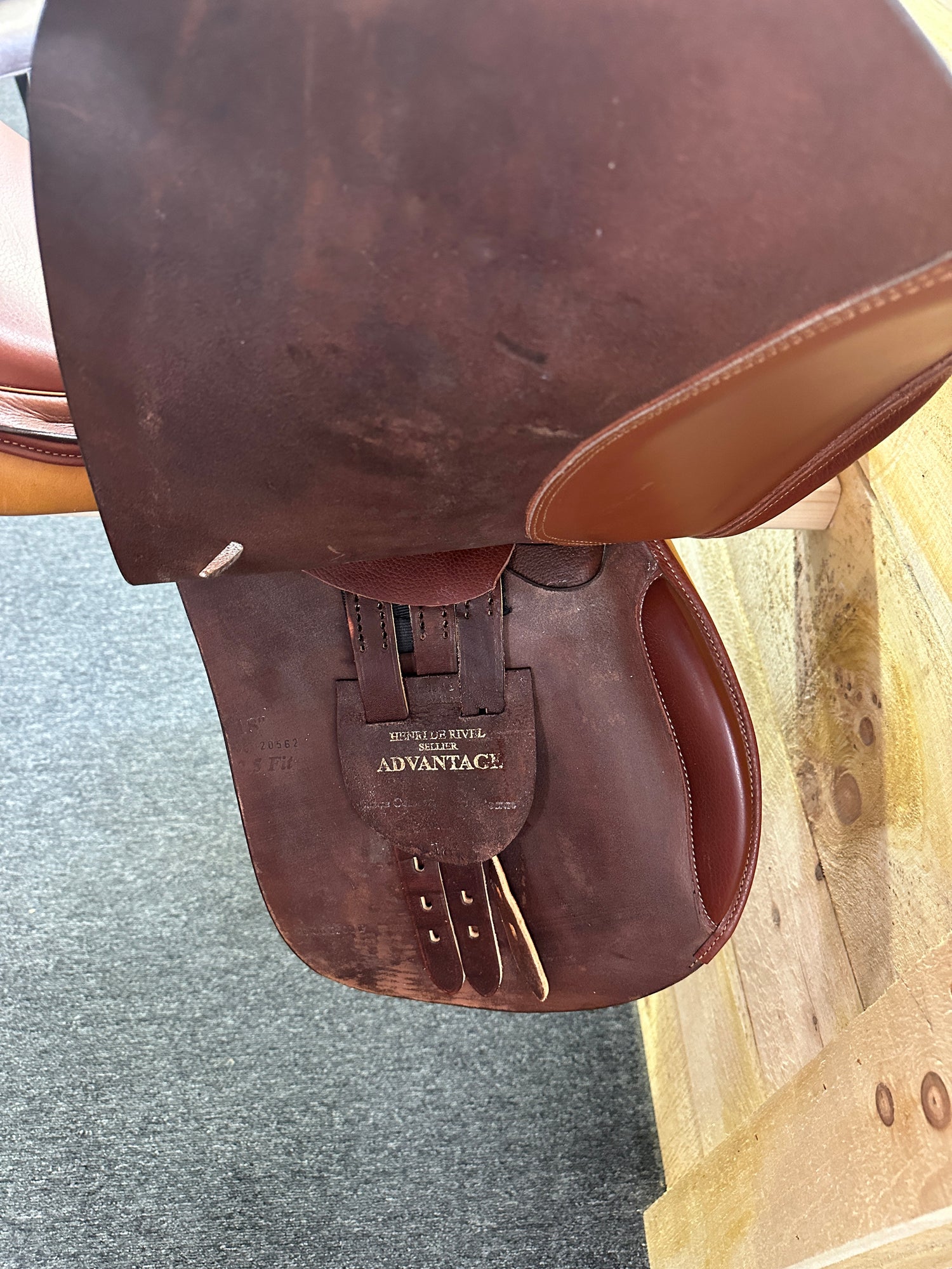 Saddle - HDR advantage H, DE Rivel English Saddle seat 17.5