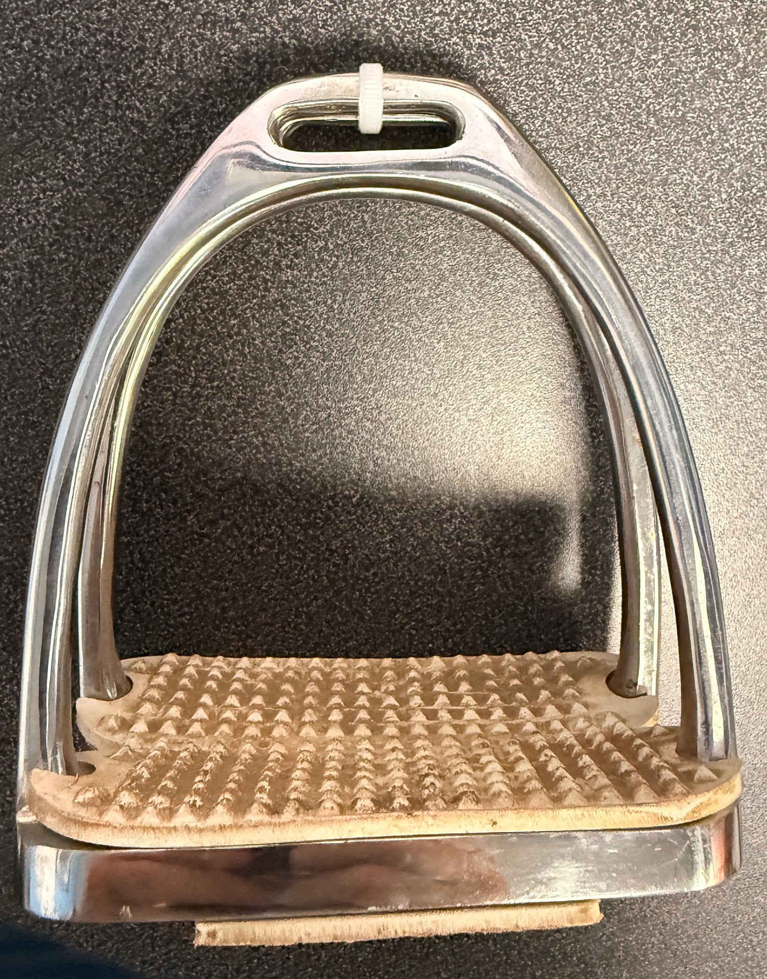 4.5" English Stirrup irons