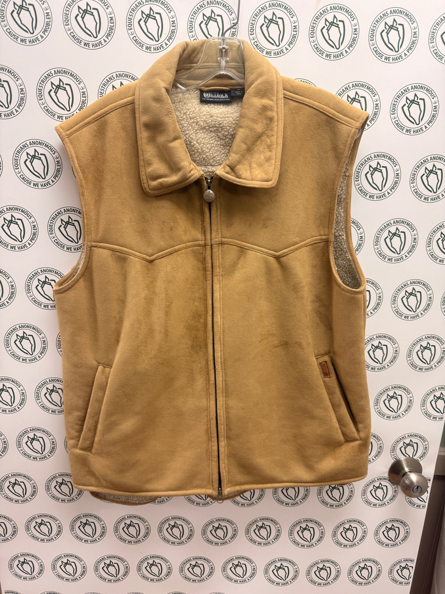 XL Men's Outback suede vest wool lining