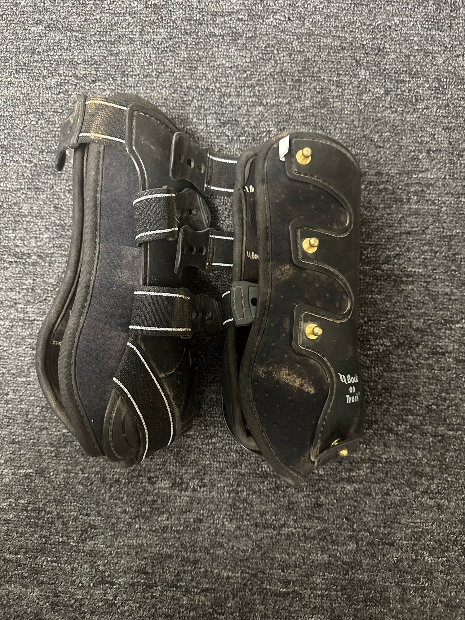 Back On Track Royal Tendon Boots Size Cob