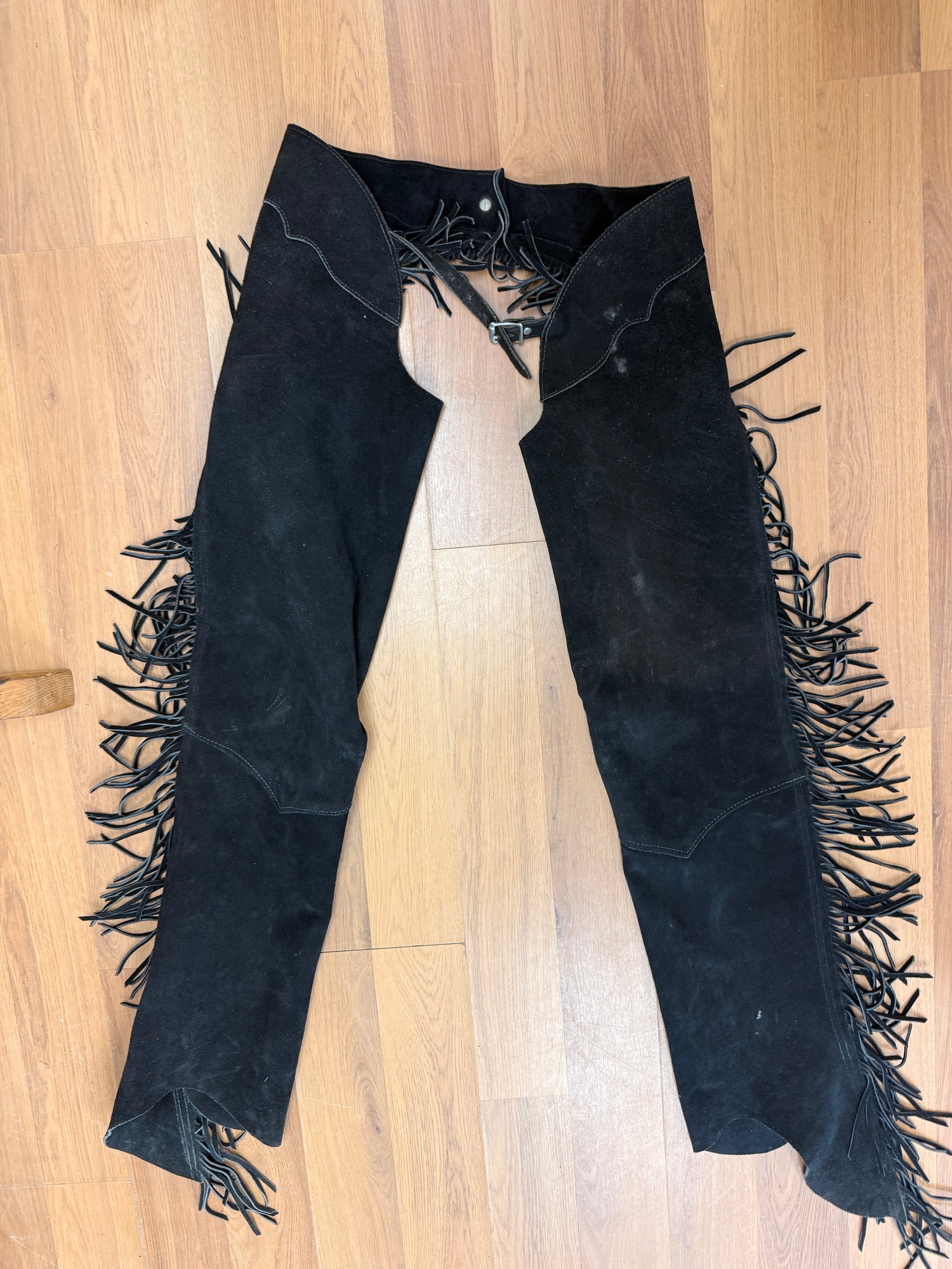 30-34" waist Black Suede Chaps with short fringe