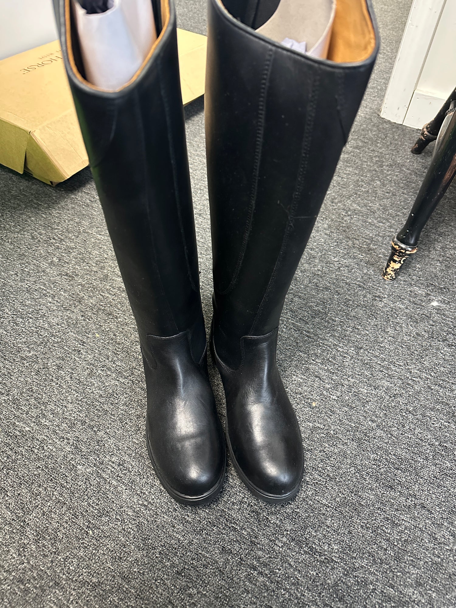 10 Regular Wide Mountain Horse - Wild River Tall Boot