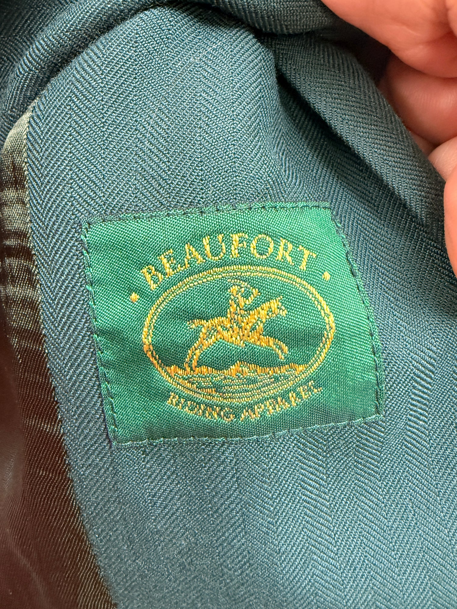 10 women's Green Hunt show coat