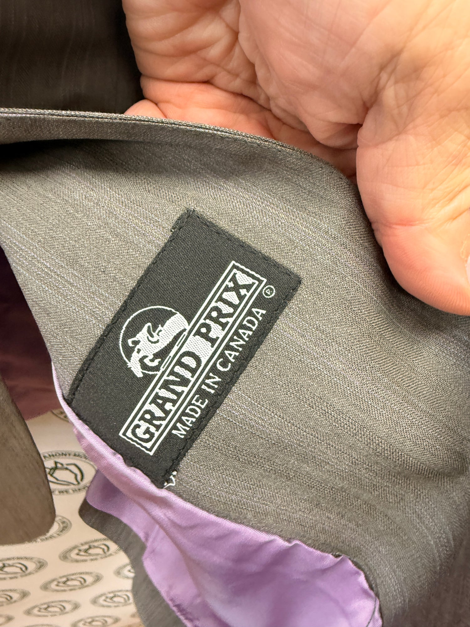 12R women's Grand Prix NWT Dk Grey Slim Violet inside