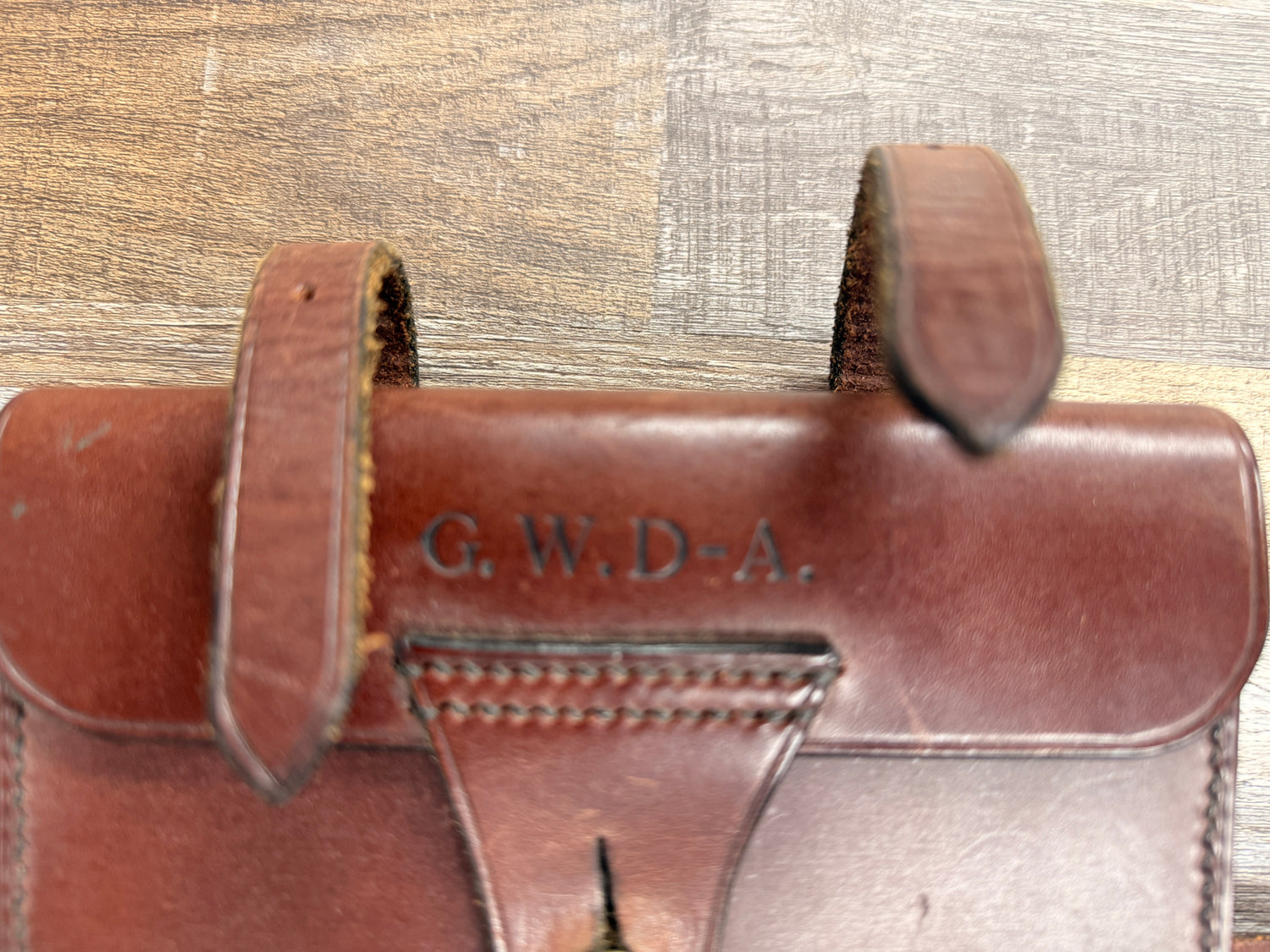Man's Sandwich Case in Great condition