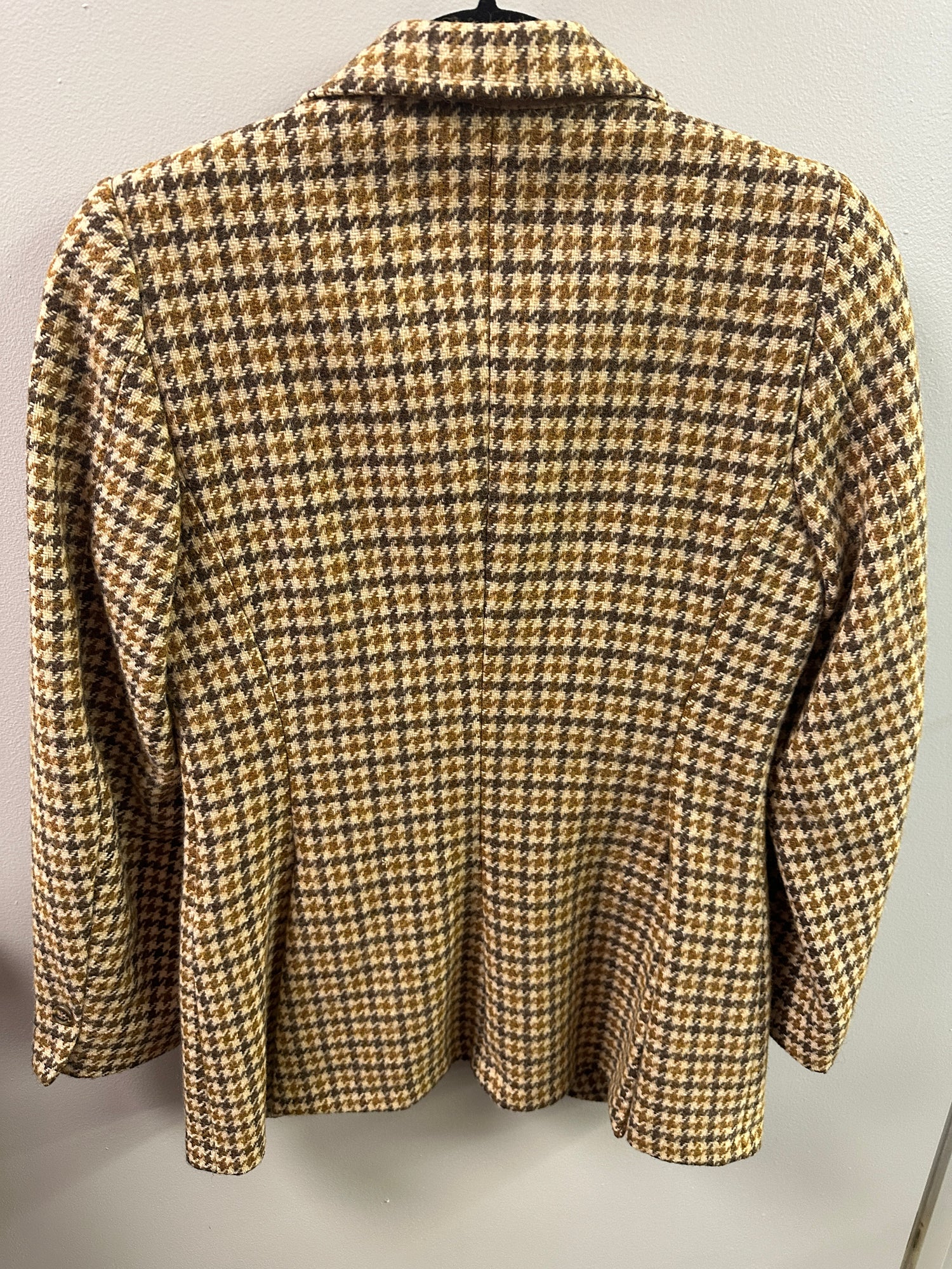 Women's Houndstooth wool riding jacket lined Size 8 by tailored sportsman.