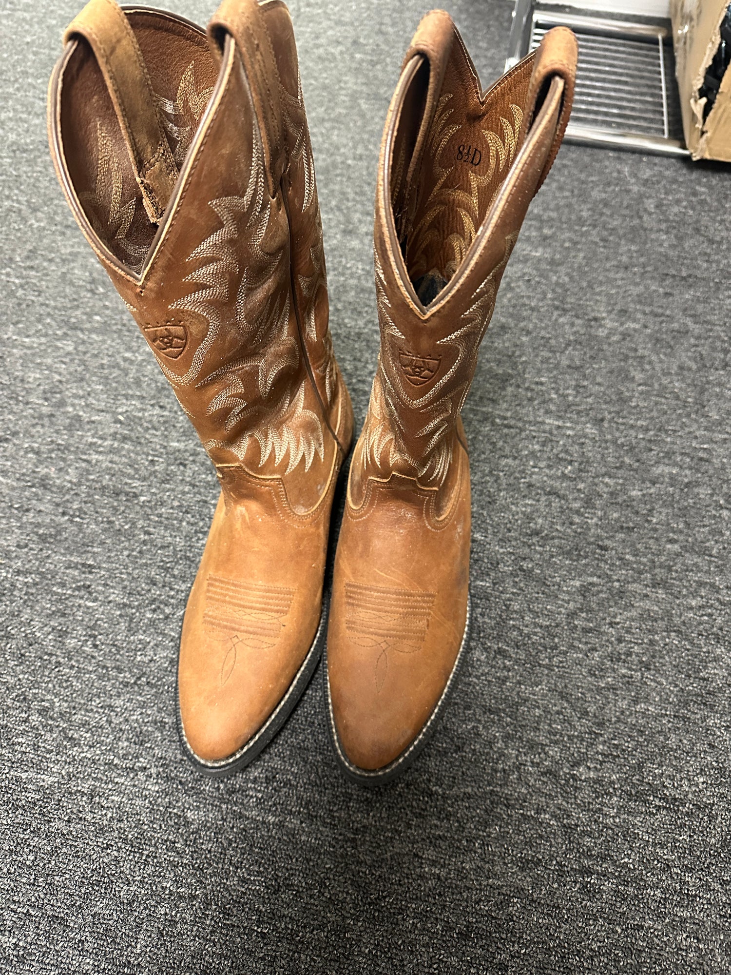 Men's Ariat Western Boots Size 8.5 inch