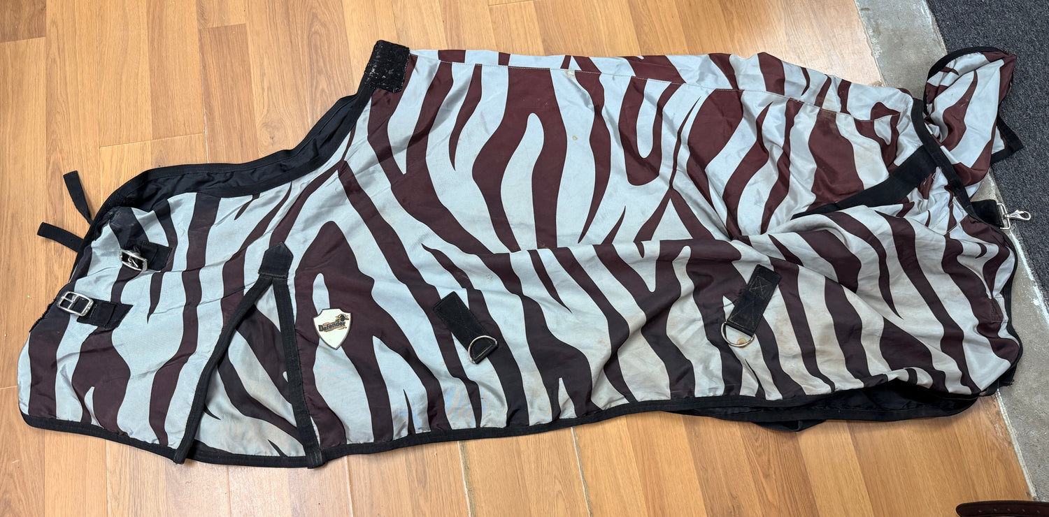 69" Defender Turn out brown and grey zebra print