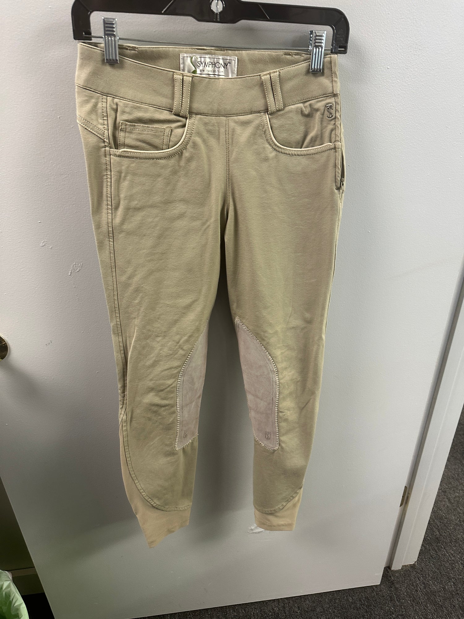 26 Women's Breeches assorted