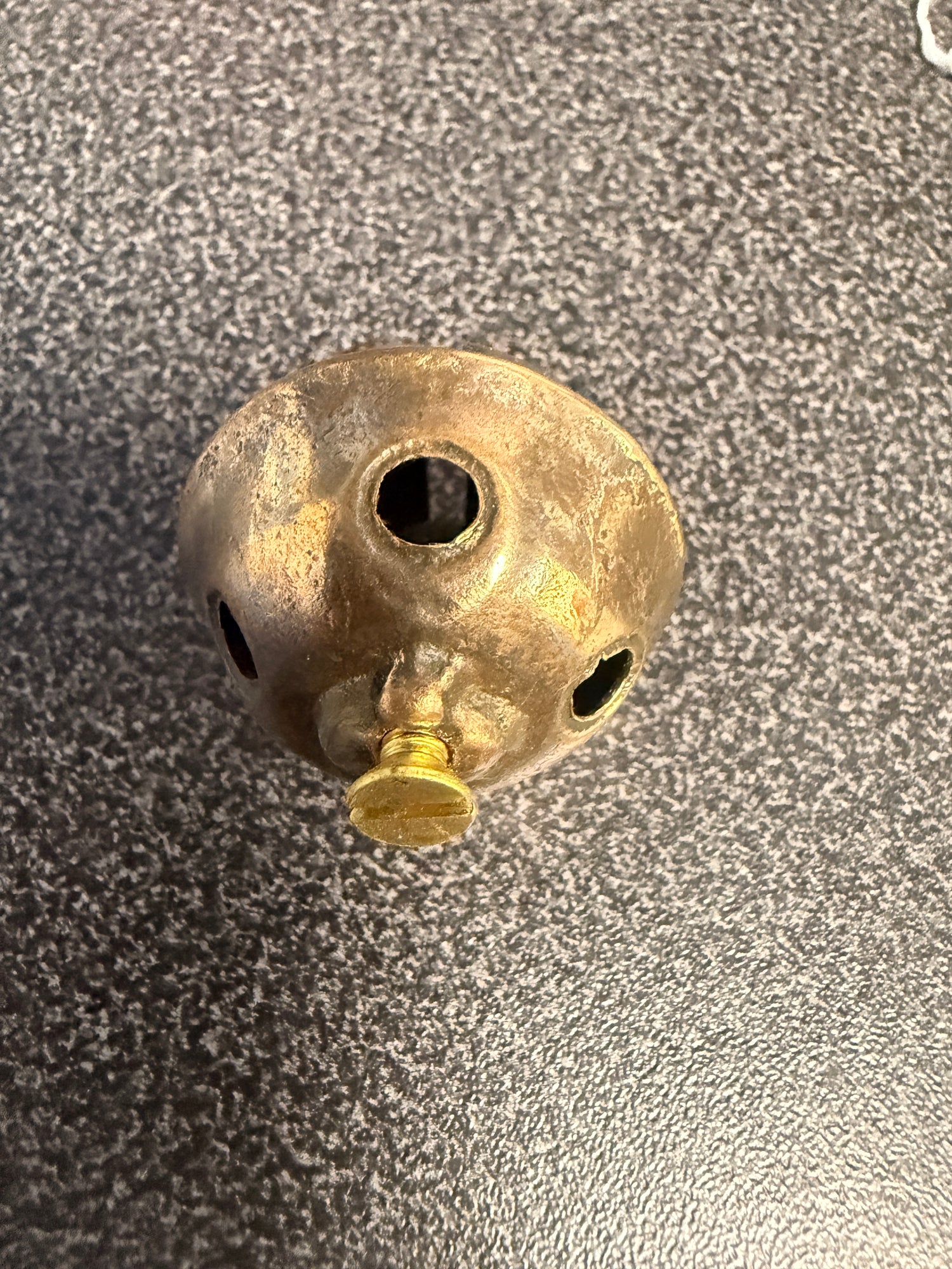 Sleigh bell with screw attachment brass