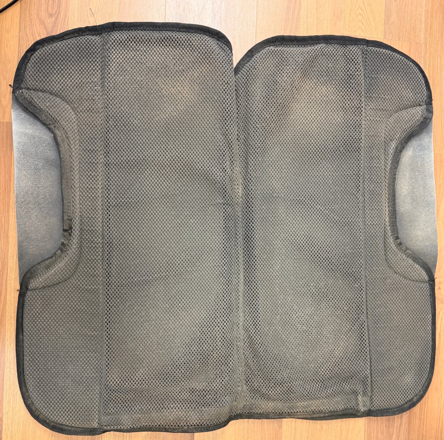 29" Spine Neoprene anti slip Western pad