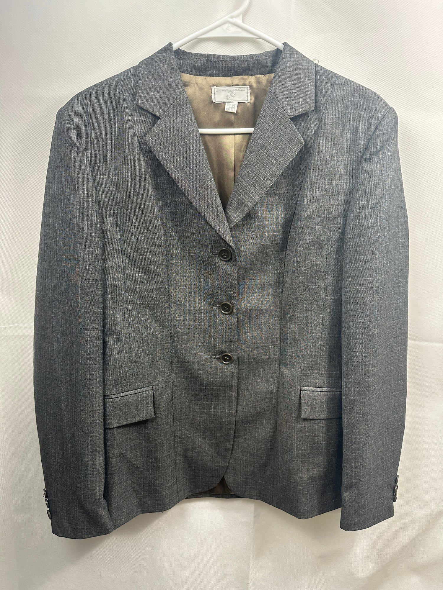 6T Women's grey Wellington Hunt show coat