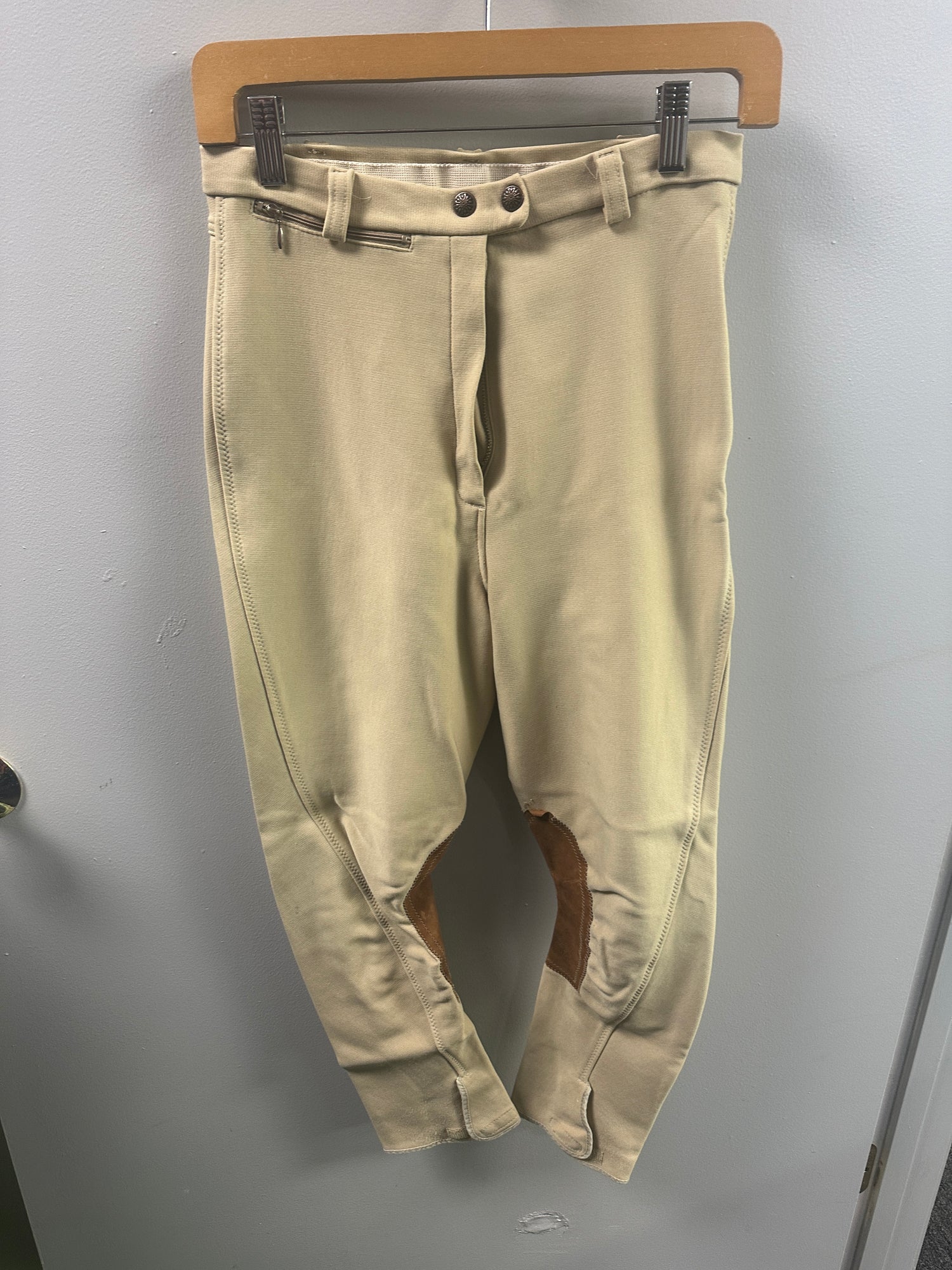 Women's breech